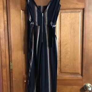 WOMEN'S BEAUTIFUL STRIPED JUMPSUIT - PANTS - HELP ME CLEAN MY CLOSET!!